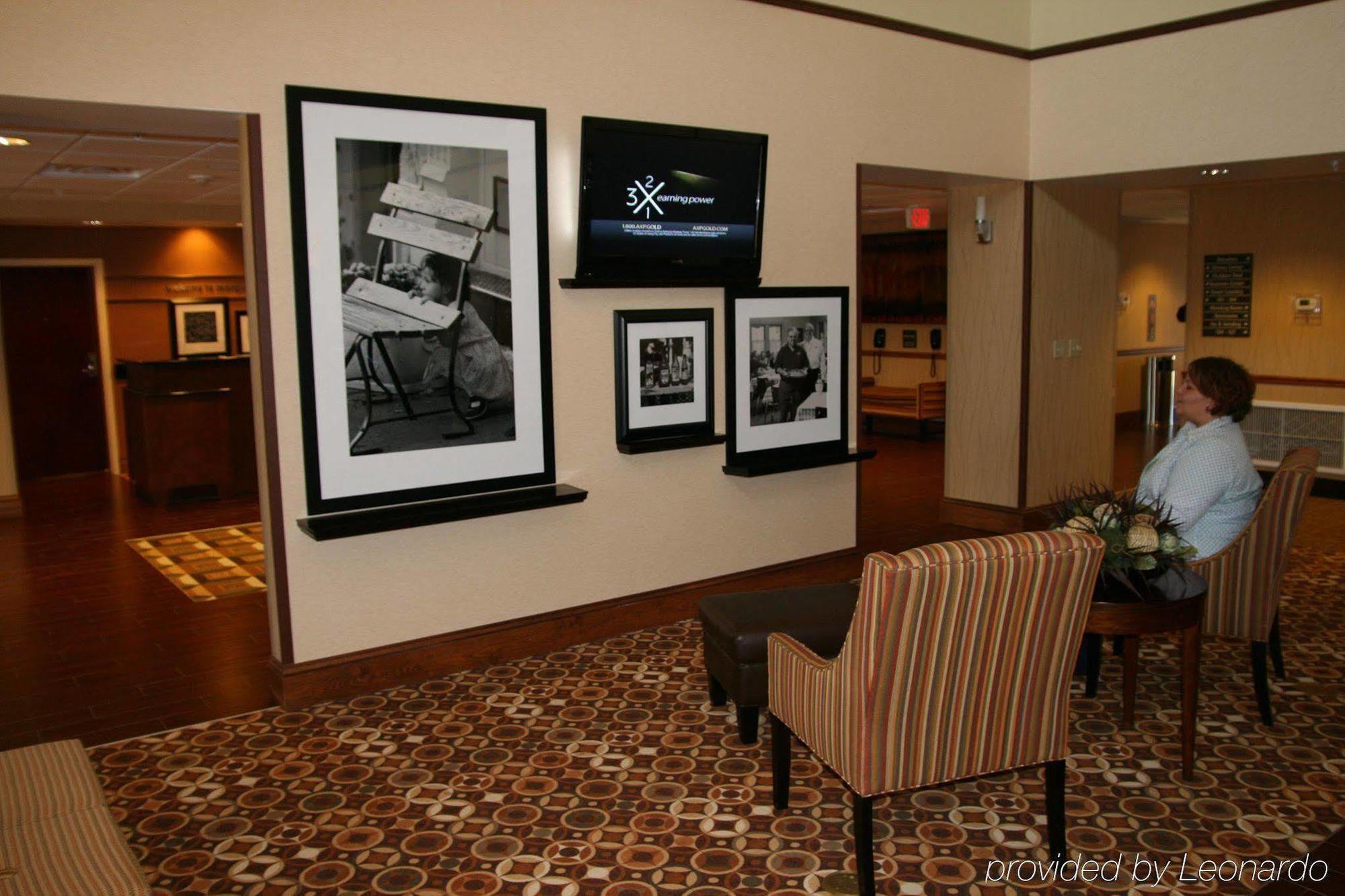 Hampton Inn & Suites Morgan City Interior photo