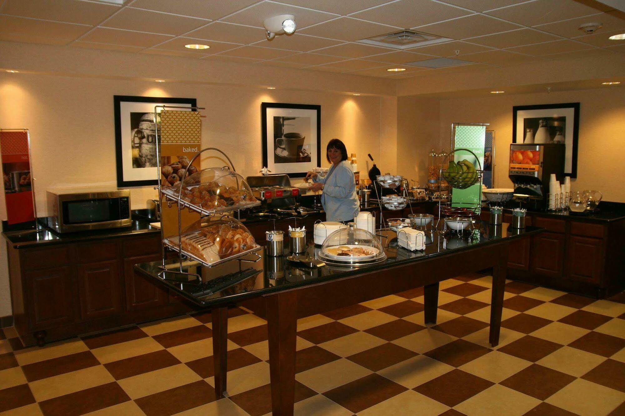 Hampton Inn & Suites Morgan City Restaurant photo