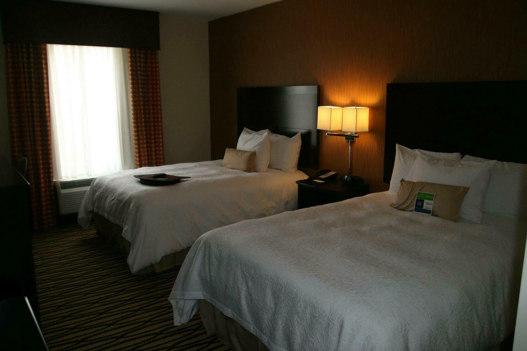 Hampton Inn & Suites Morgan City Room photo